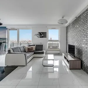 Grand - Luxury On The 11th Floor With A View Of The Old Town Apartment